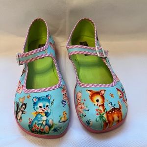 Hot Chocolate Mary Jane’s